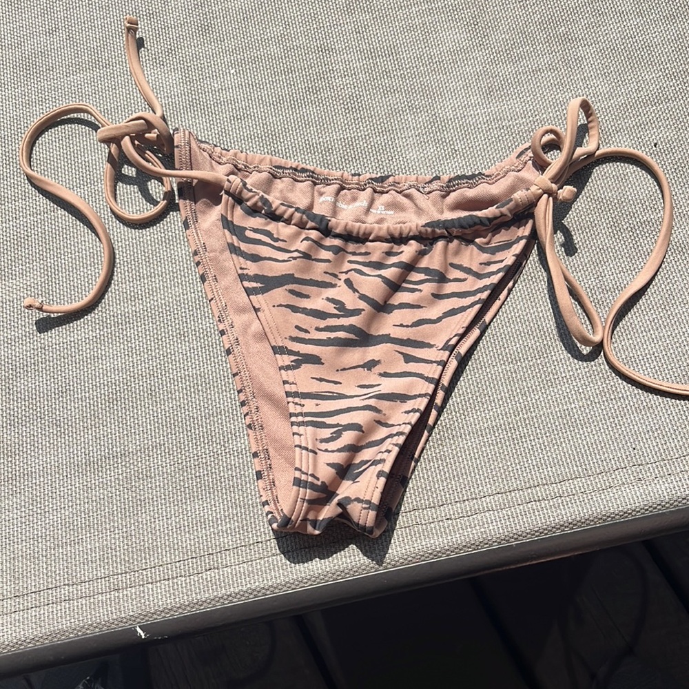 Abercrombie & Fitch Animal Tiger Print Brown String Bikini Bottom